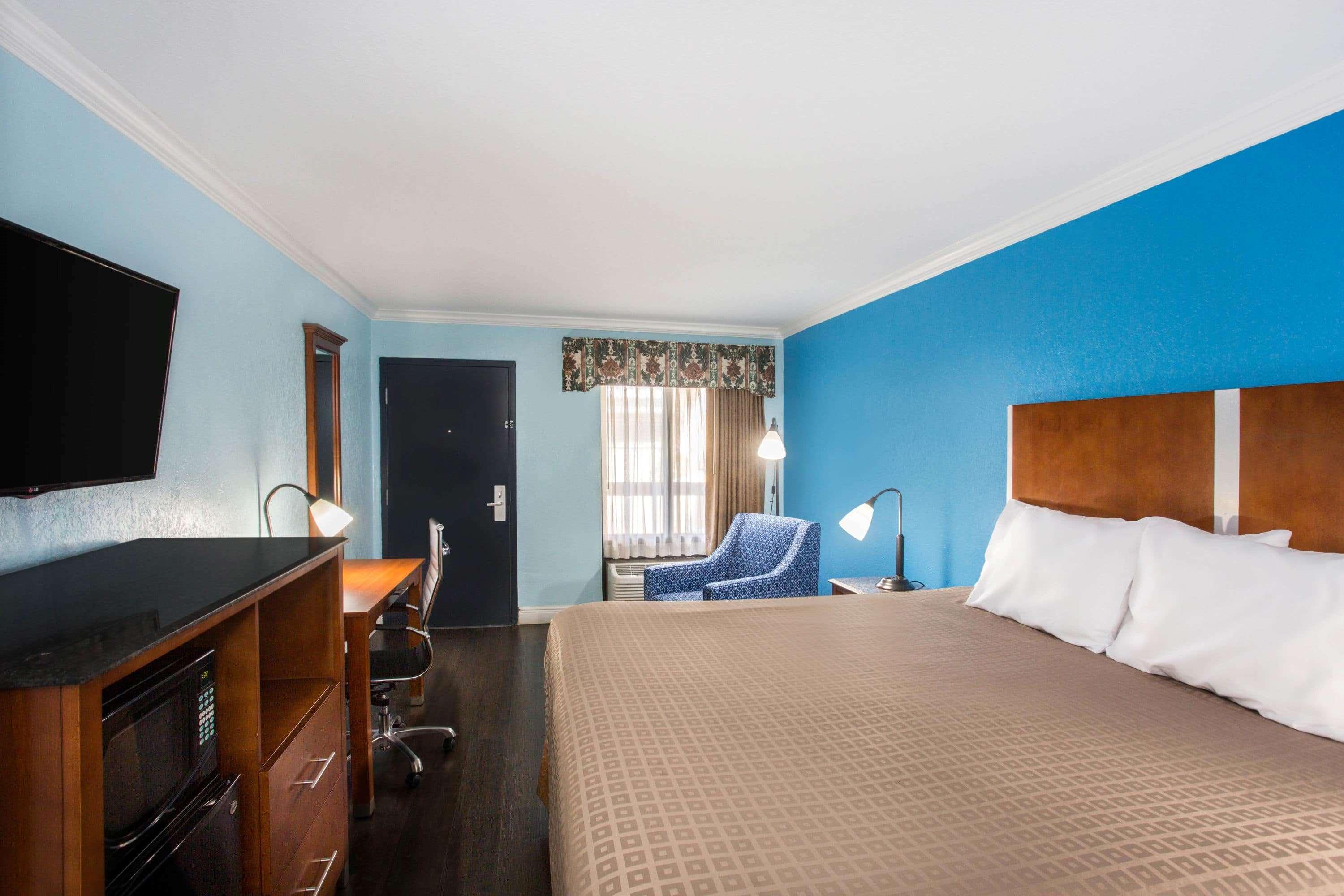 Days Inn By Wyndham Florida City Exterior photo